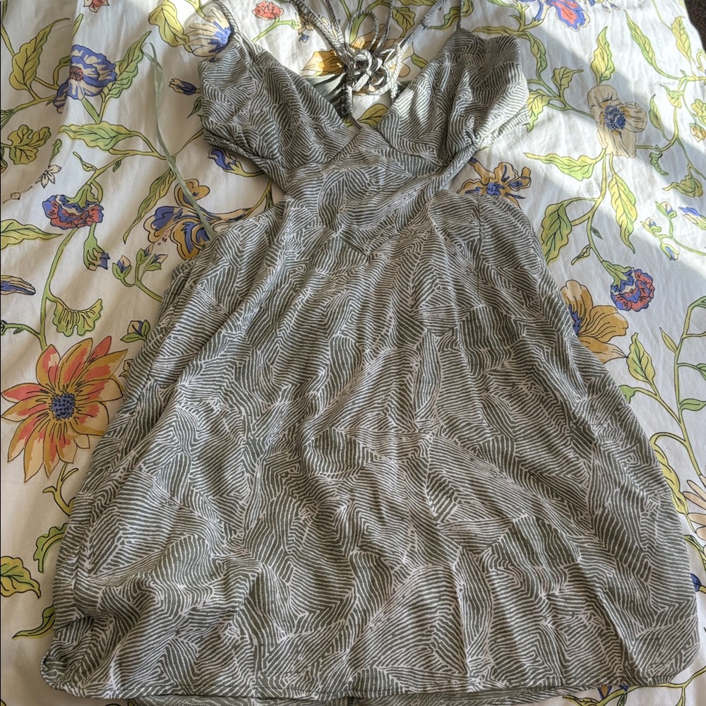 Palm Cutout/Backless Dress